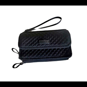 Vera Bradley Iconic RFID‎ Quilted Black Wristlet
